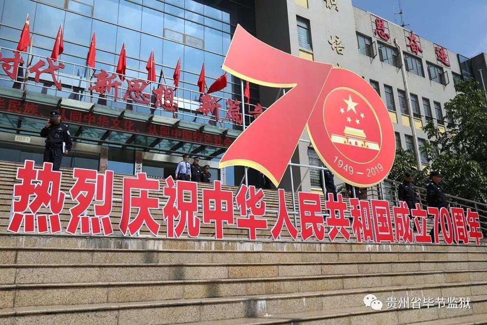 命不好，嫁谁都一样， 命好，嫁乞丐都能有成就。 现在我明白了，不是人不如人， 只是命不如人一个女人？